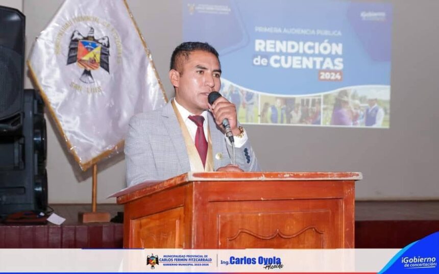 Carlos Oyola Ayala, alcalde de CFF San Luis se hace pasar por ingeniero