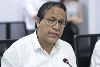 El Ministerio Público inició una investigación contra el congresista Roberto Sánchez por liderar una presunta maquinaria de falsificación de documentos