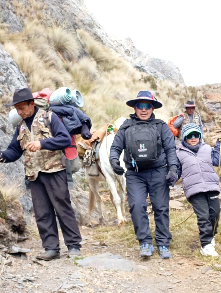Consejero Delegado Yover Montoya lidera caminata por la ruta preincaica Qhapaq Ñan entre Canray Chico y Chavín de Huántar
