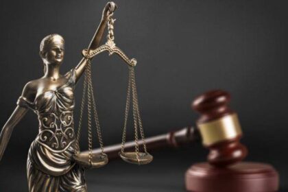 Denunciarían por prevaricato a juez Dueñas por fallos contradictorios