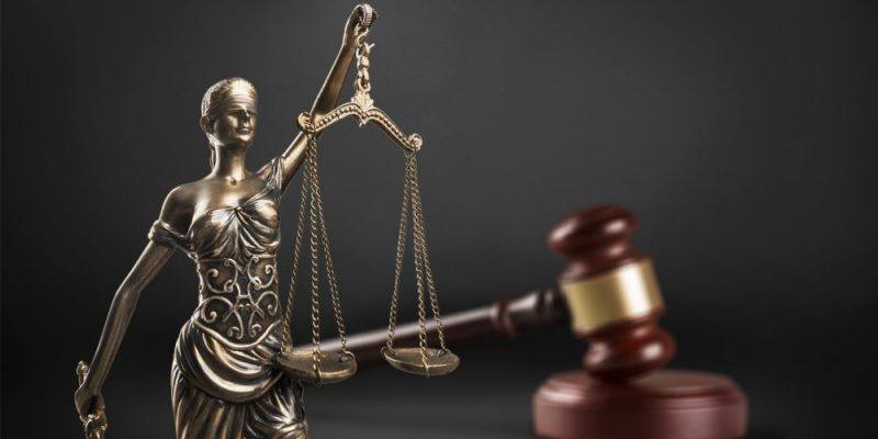 Denunciarían por prevaricato a juez Dueñas por fallos contradictorios