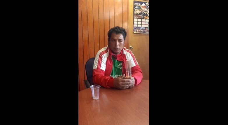 pobladores de Acochaca piden disculpas a gobernador regional