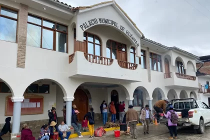 palacio municipal huantar